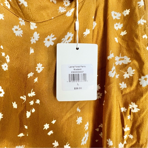 NWT Mustard and white floral pants - Picture 5 of 6